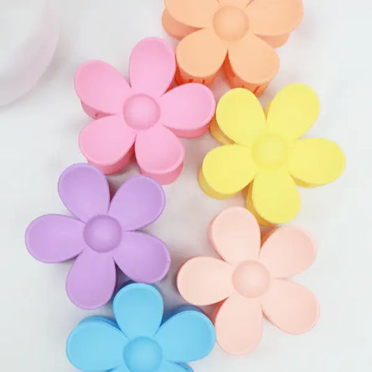 Tomfoolery Toys | Matte Daisy Hair Claw