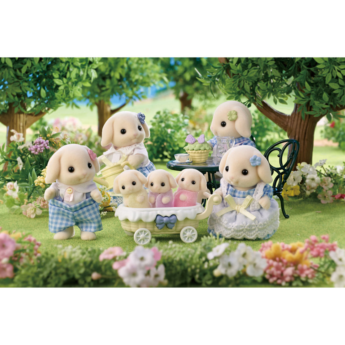 Flora Rabbit Family Preview #3