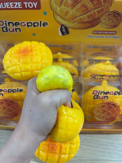 Crunchy Pineapple Bun Squishy Preview #3