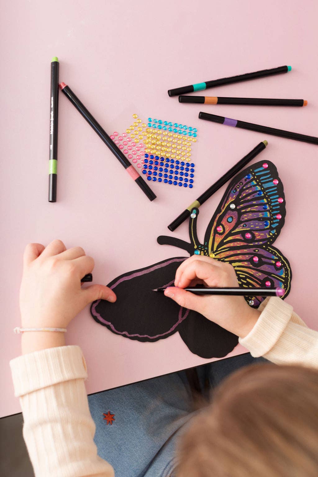 Artissimo: Color Pencils Flamboyant Butterflies Cover