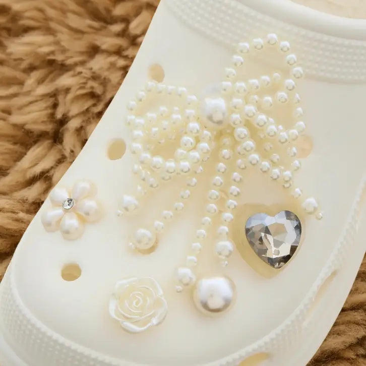 Tomfoolery Toys | Pearl Bow Shoe Charm Set