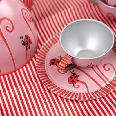 Egmont Toys Ladybug Tin Tea Set In a Basket Preview #3
