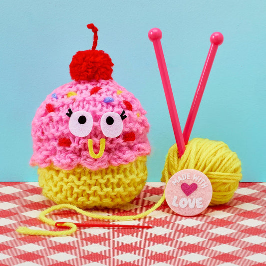Tomfoolery Toys | Cupcake Cutie Snack Knit Kit