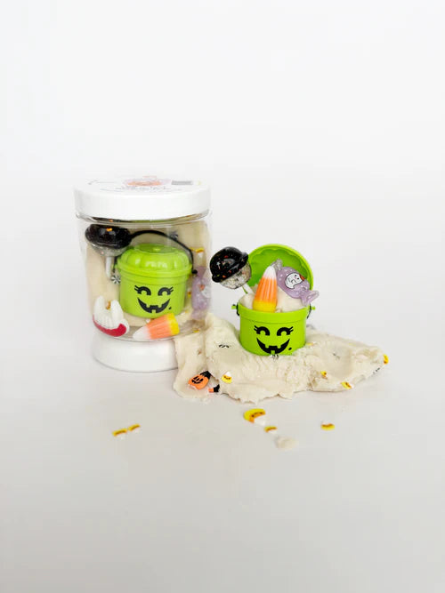 Trick or Treat Mini Dough to Go Preview #3