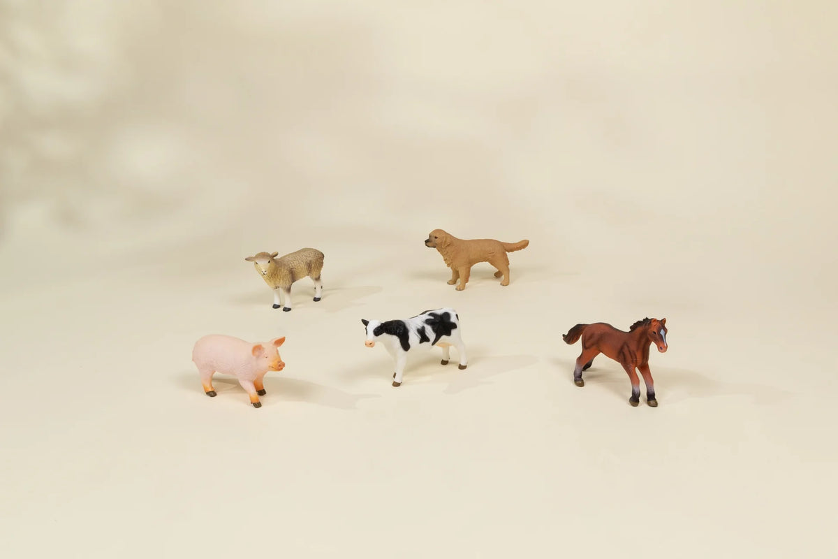 Farm Animal Play Figurines Cover