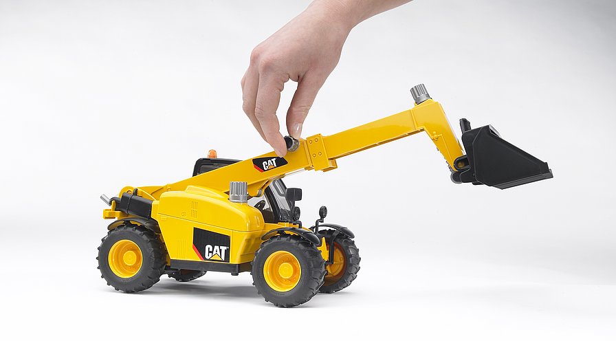 CAT Telehandler Preview #3