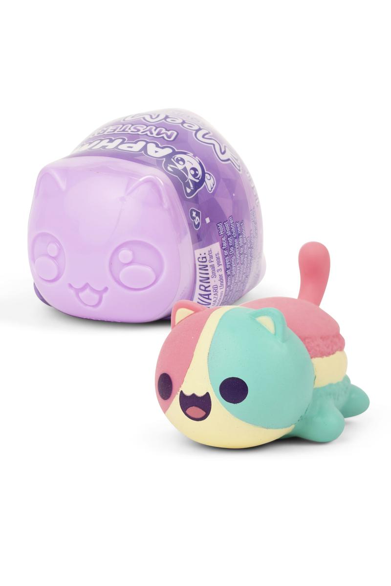 Aphmau Mystery Squishy Figures Cover