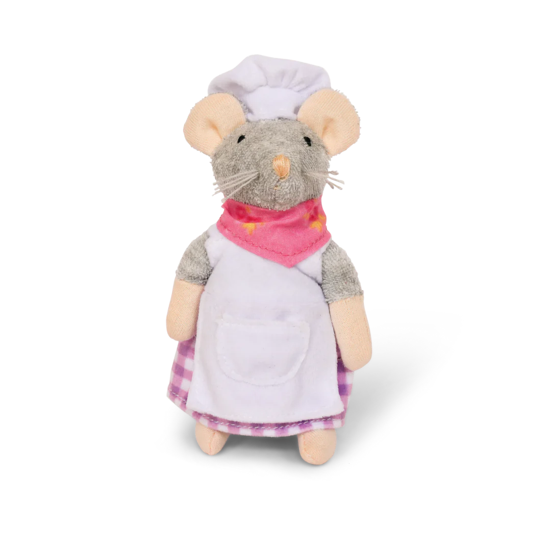 Baker Little Mouse Doll Preview #2
